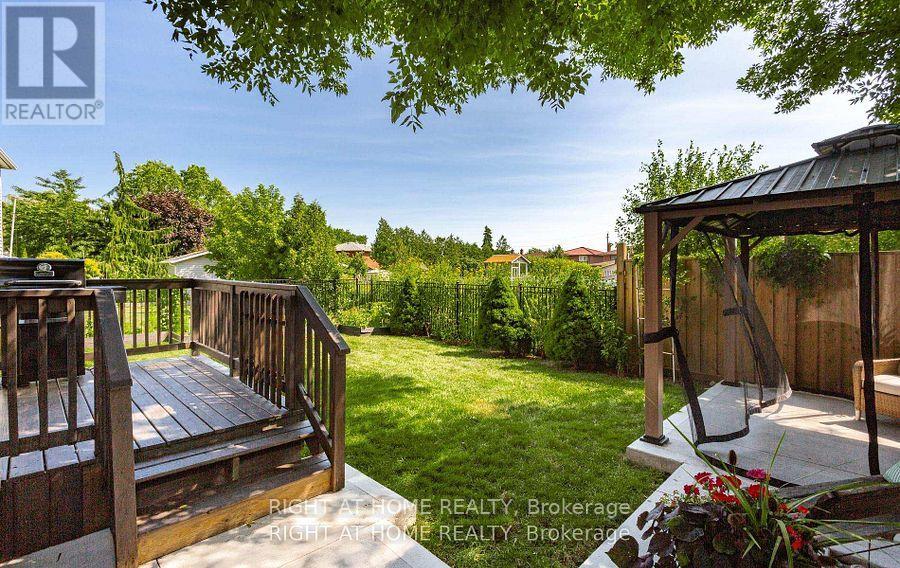 1220 MEREDITH AVENUE - 40