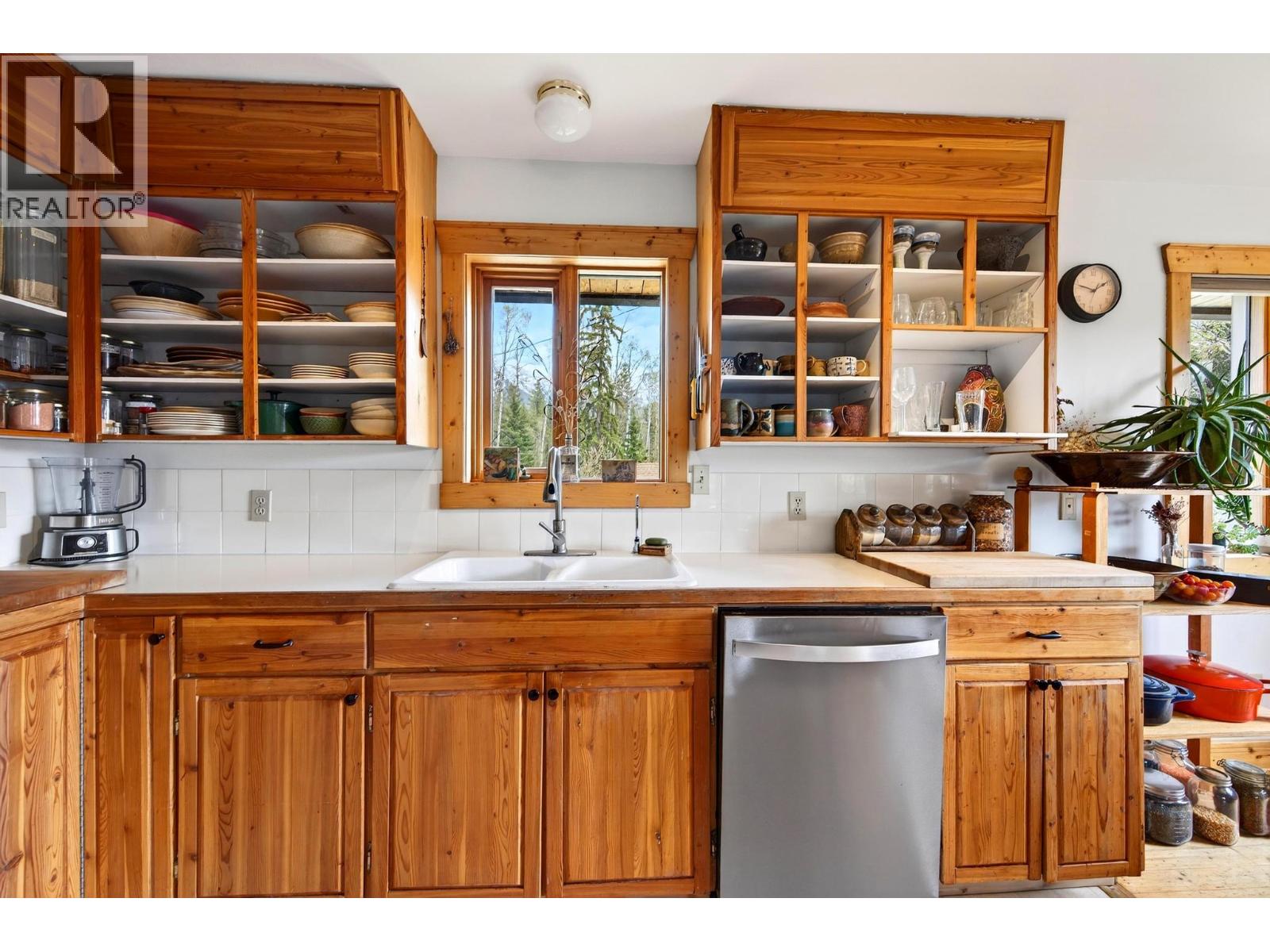 2487 SEWARD RD - 25