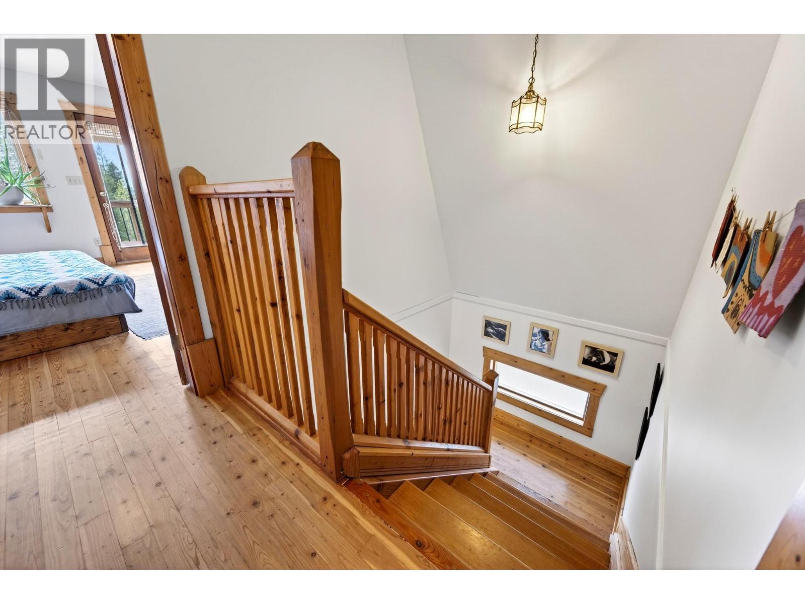 2487 SEWARD RD - 40