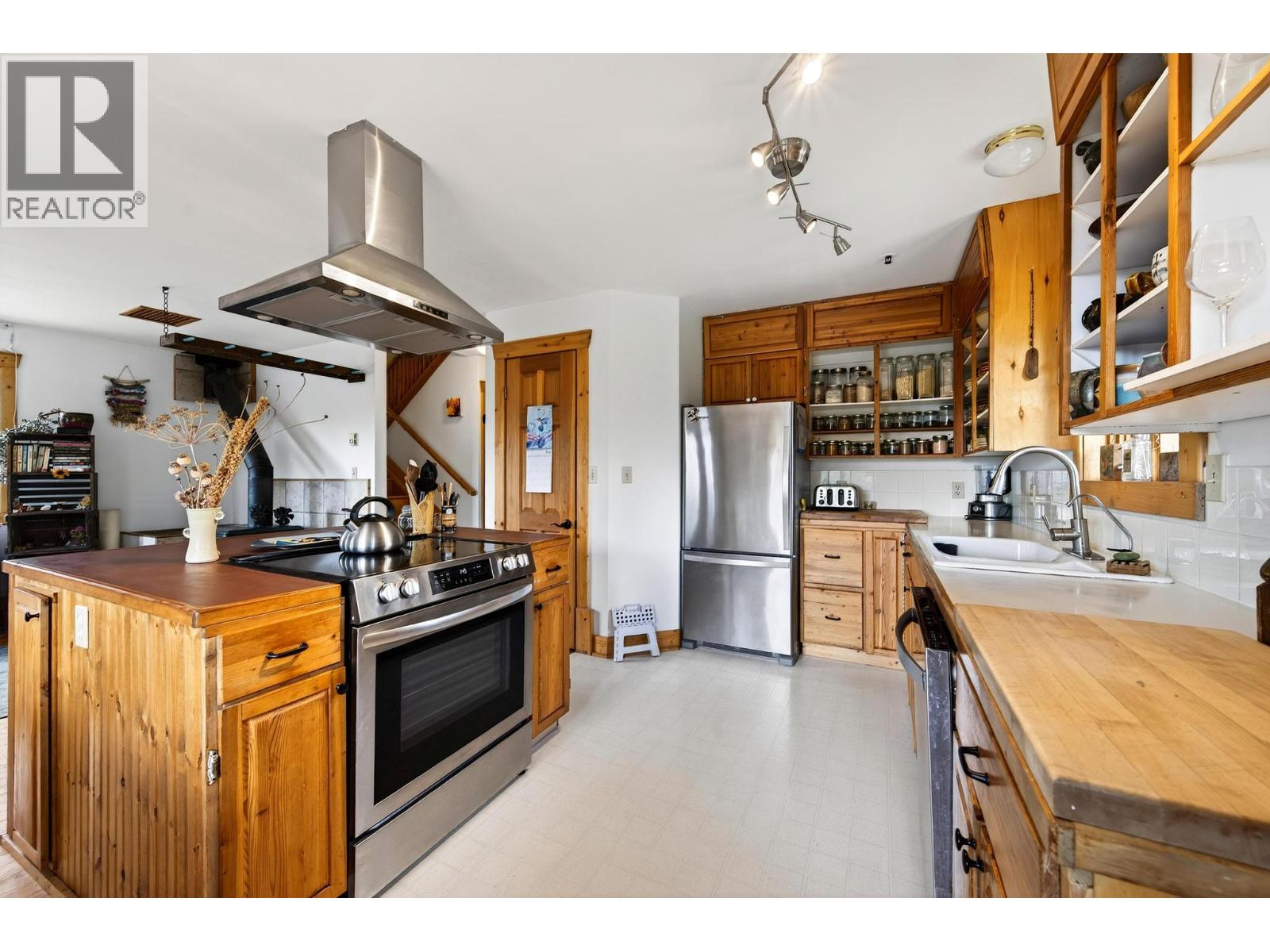 2487 SEWARD RD - 23