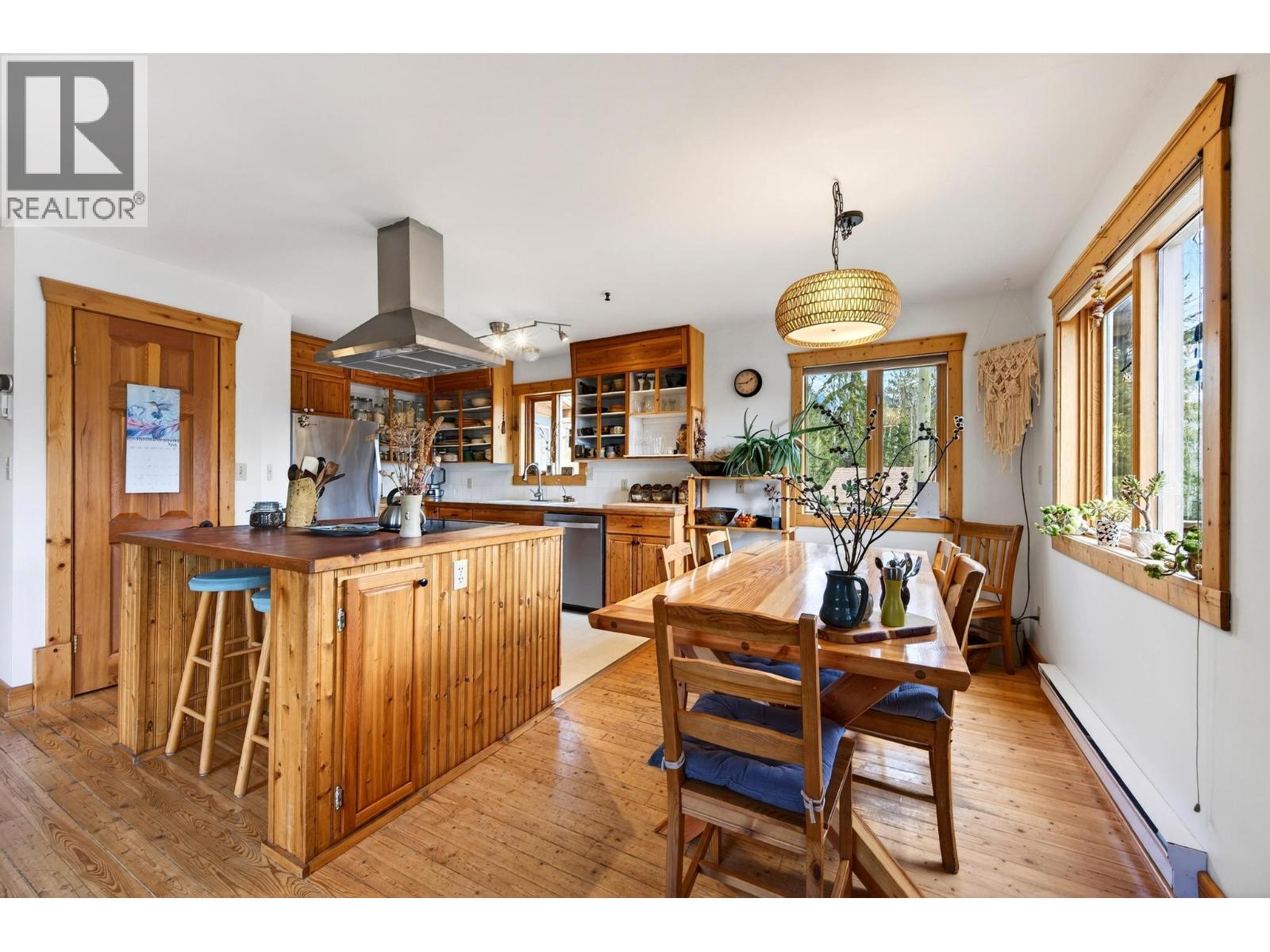 2487 SEWARD RD - 22