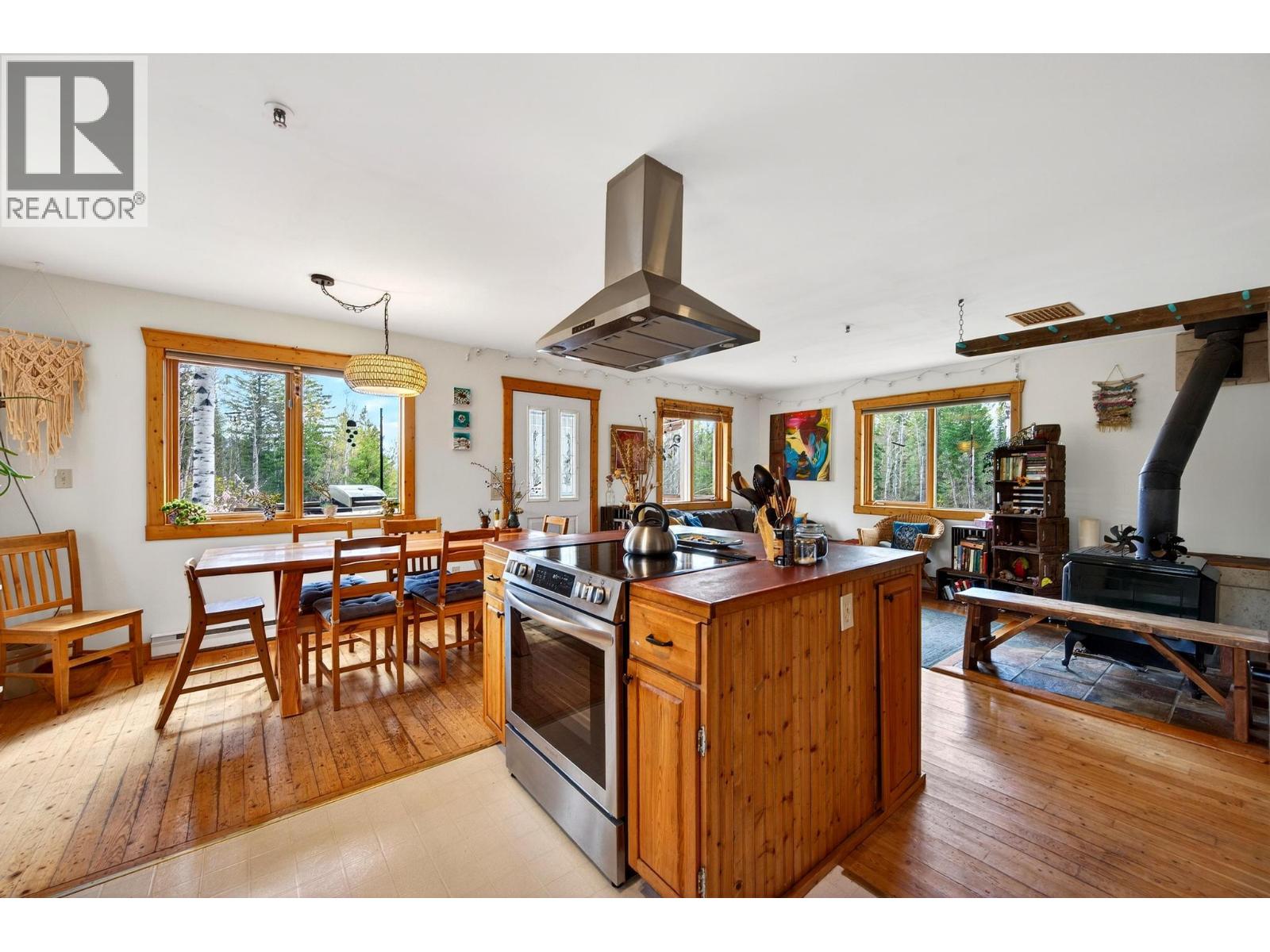 2487 SEWARD RD - 26