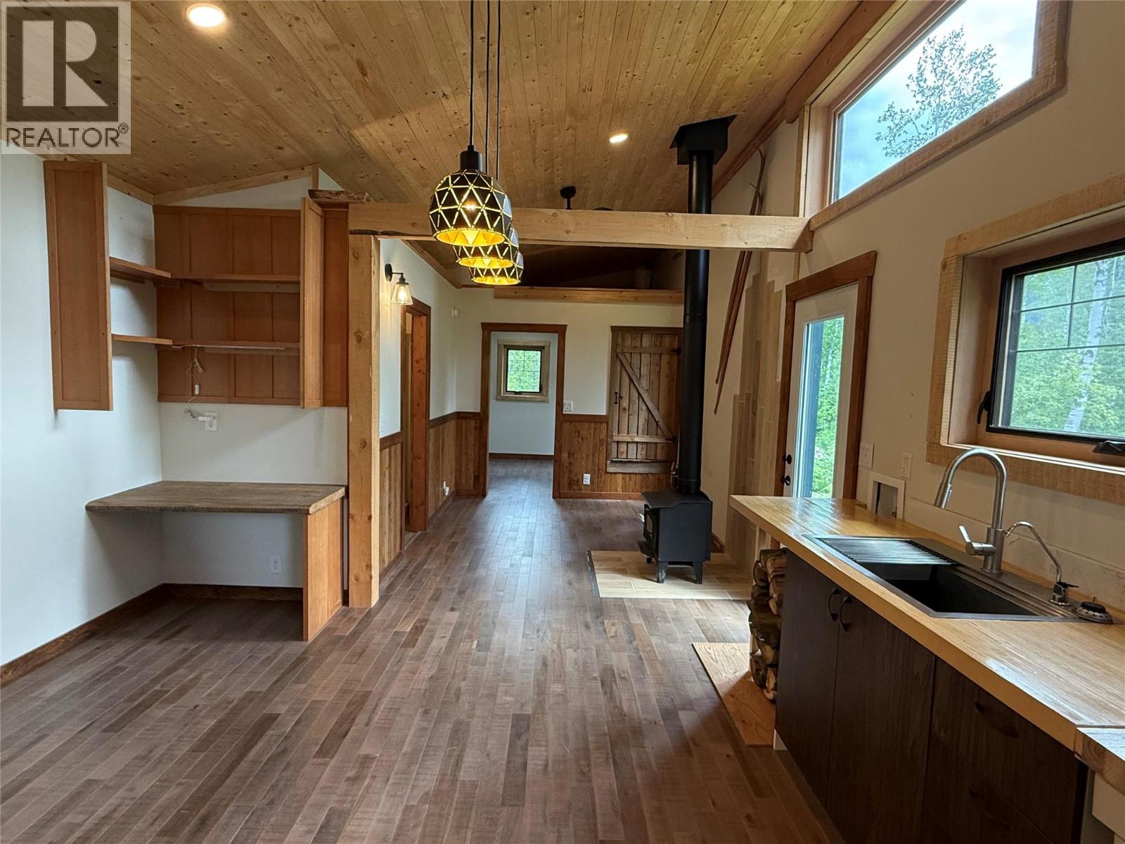 2487 SEWARD RD - 66