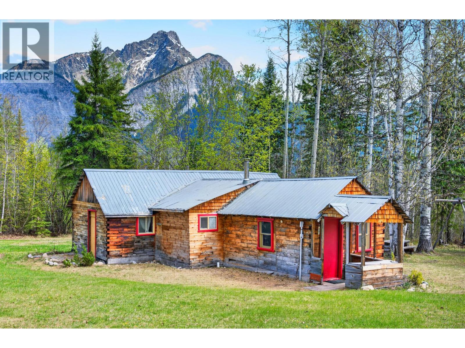 2487 SEWARD RD - 73