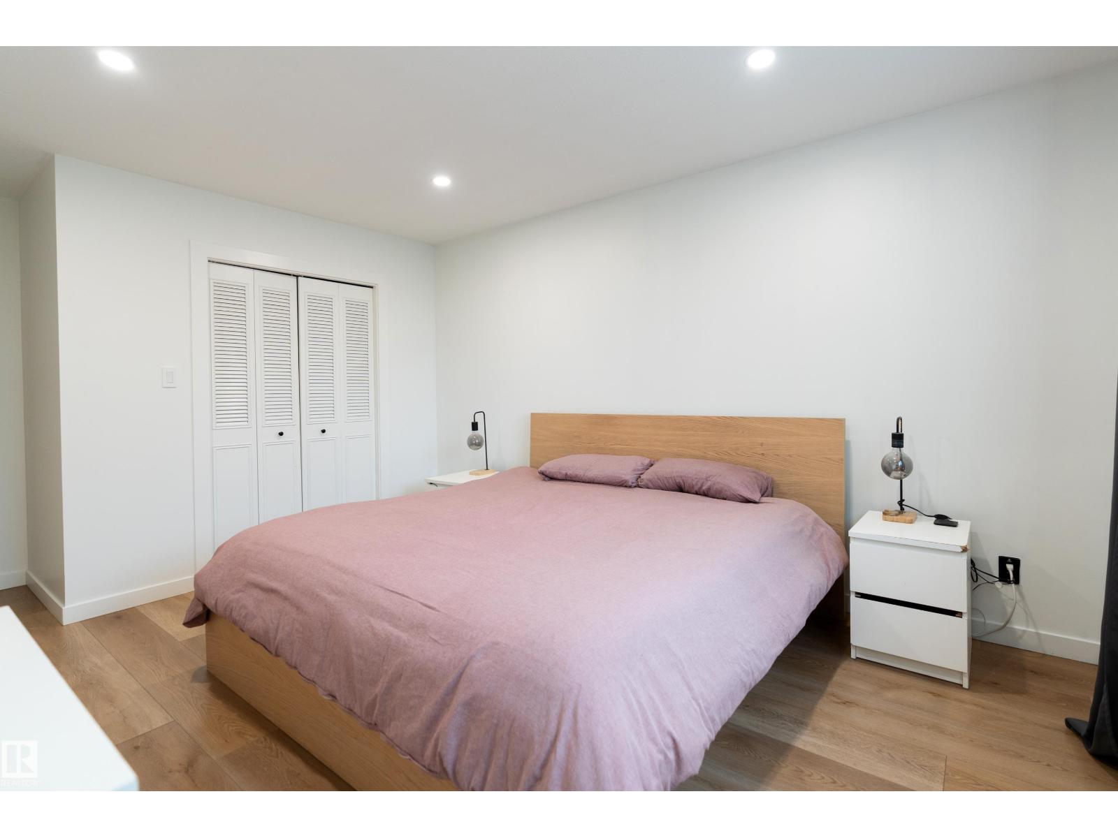 #21 26328 MEADOWVIEW DR - 12