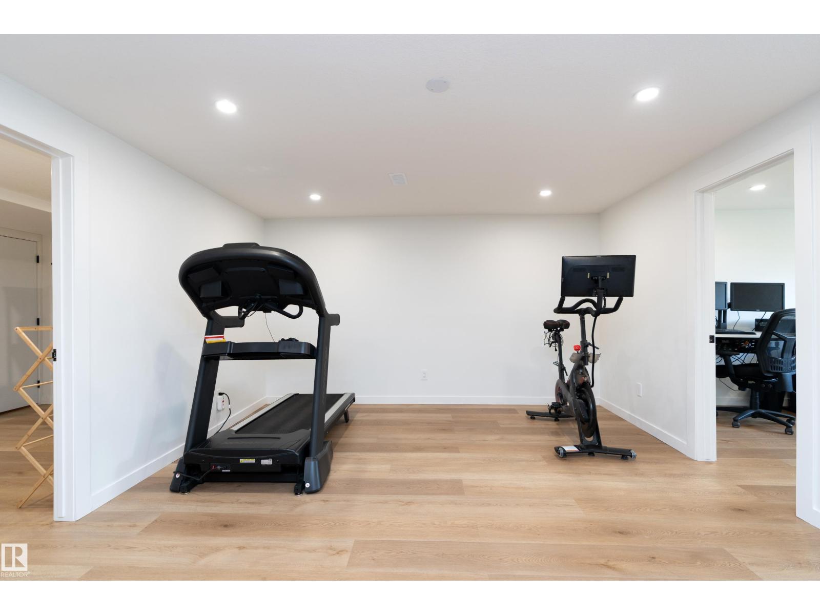 #21 26328 MEADOWVIEW DR - 28