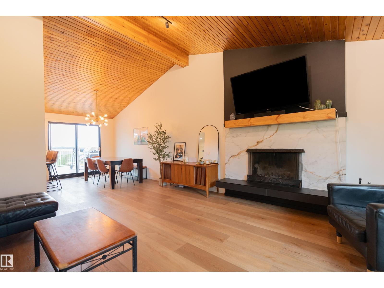 #21 26328 MEADOWVIEW DR - 3