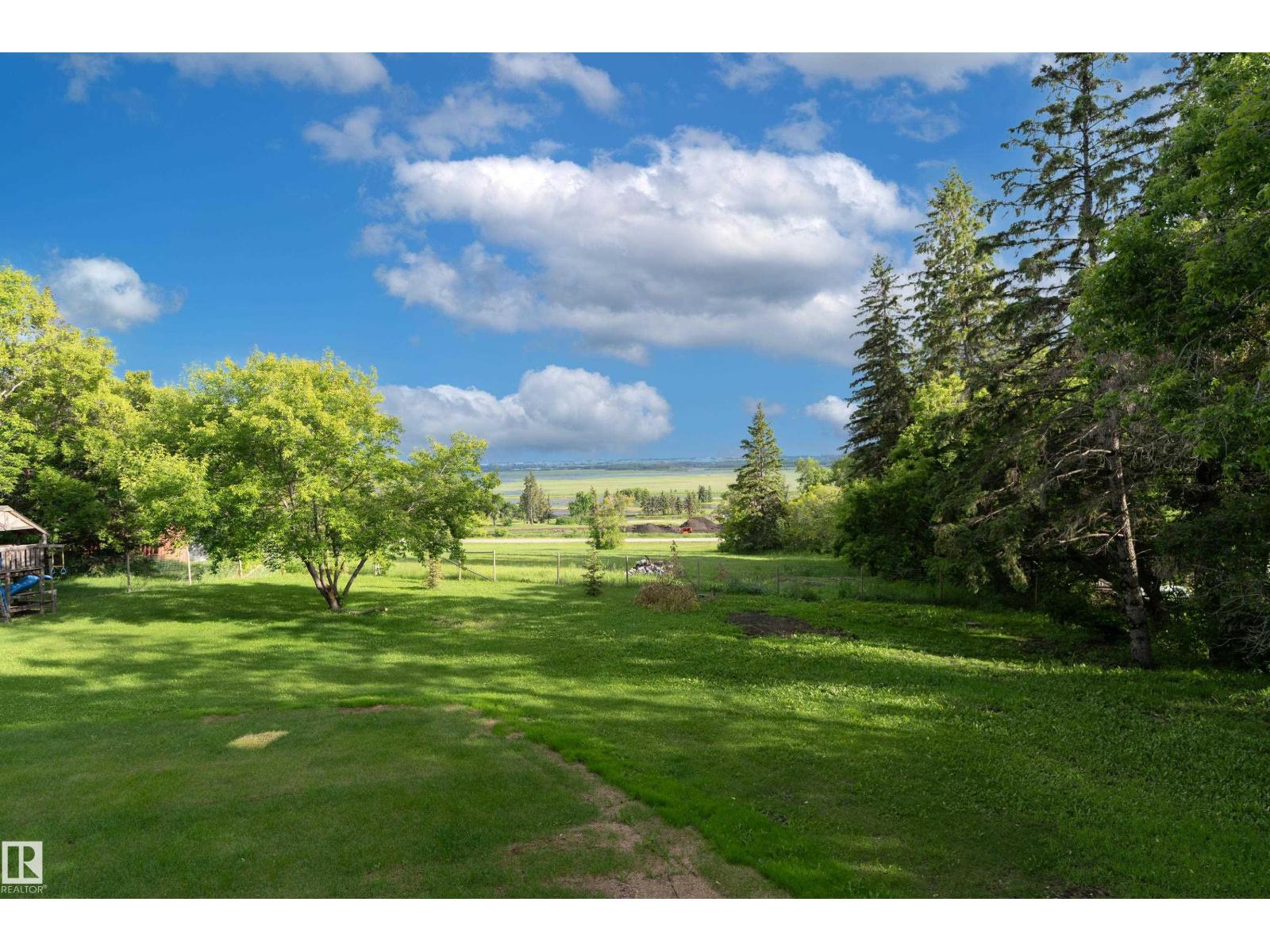 #21 26328 MEADOWVIEW DR - 42