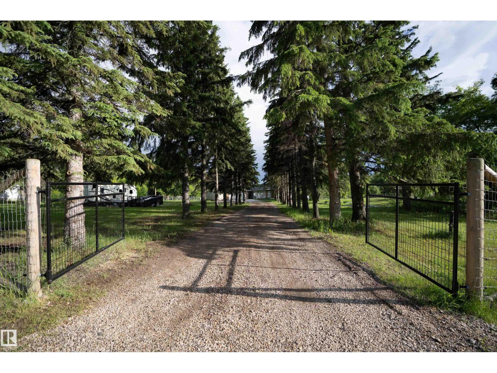 #21 26328 MEADOWVIEW DR - 44