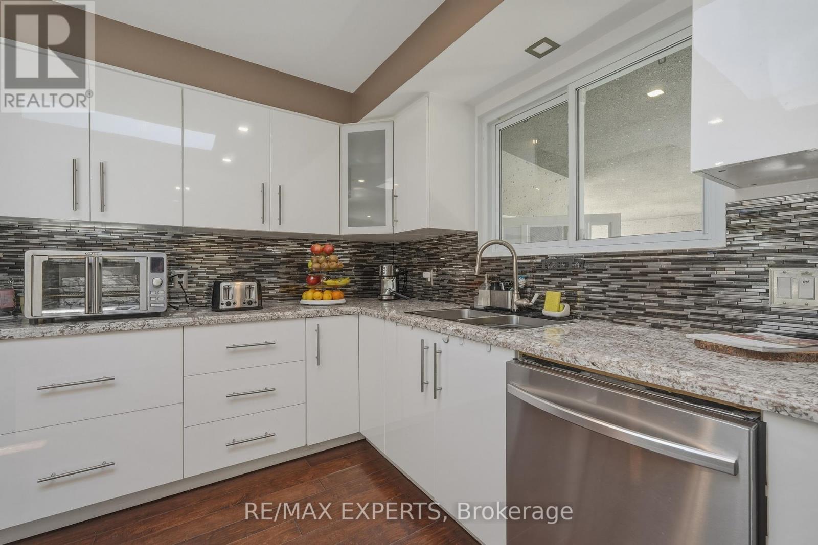 7142 ROSSEAU PLACE - 11