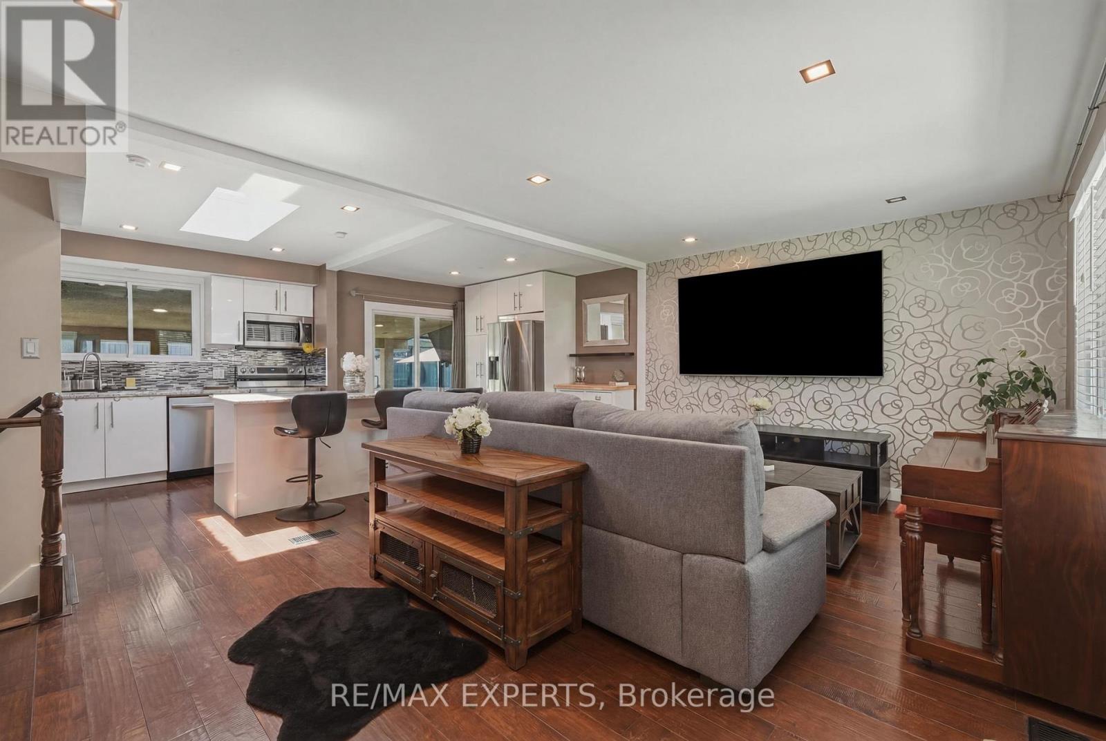 7142 ROSSEAU PLACE - 6