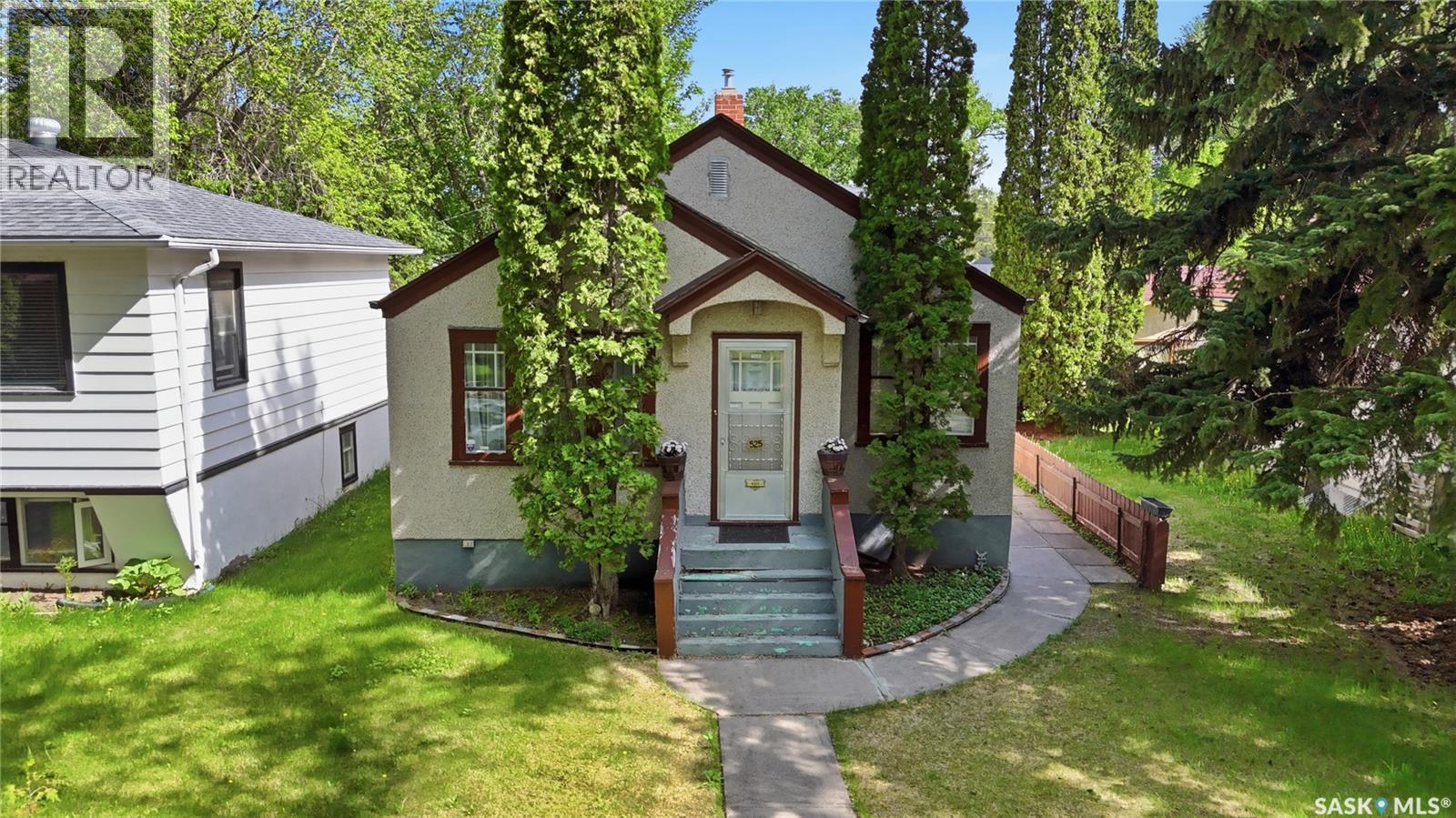 525 5th STREET E - 1