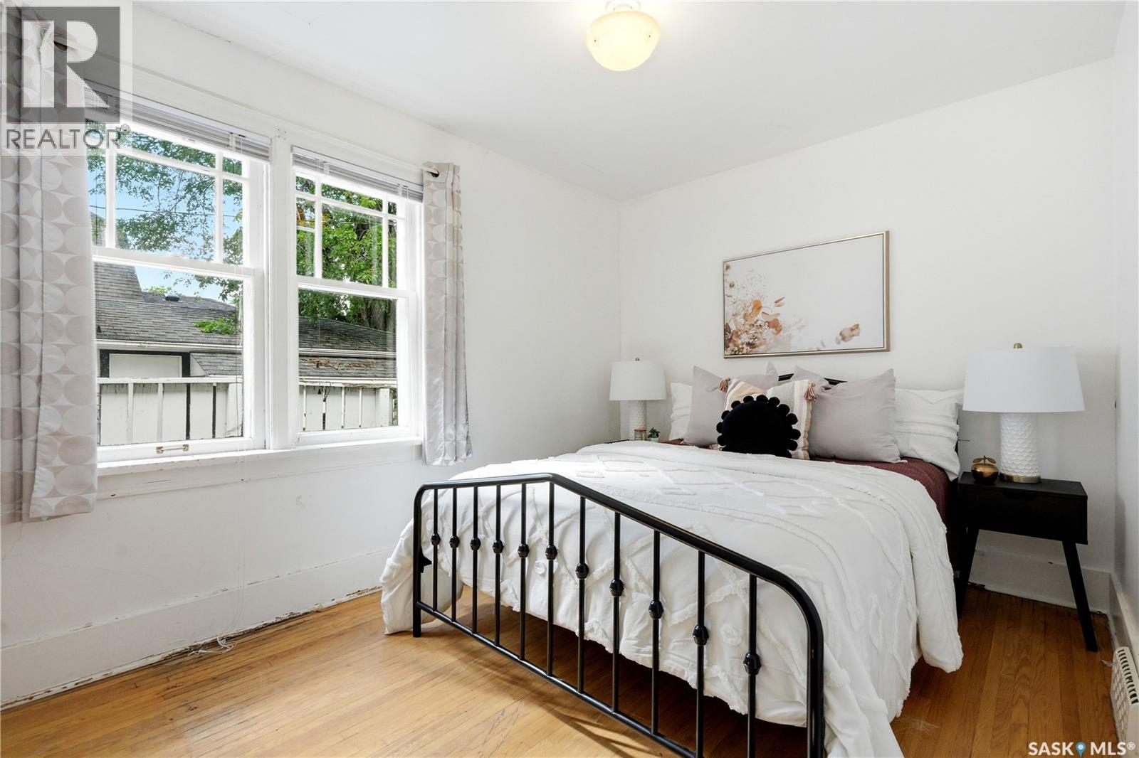 525 5th STREET E - 14
