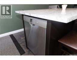 600 5th Avenue W, Assiniboia, SK S0H0B0 Photo 15