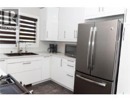 600 5th Avenue W, Assiniboia, SK S0H0B0 Photo 20
