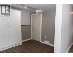 600 5th Avenue W, Assiniboia, SK S0H0B0 Photo 39