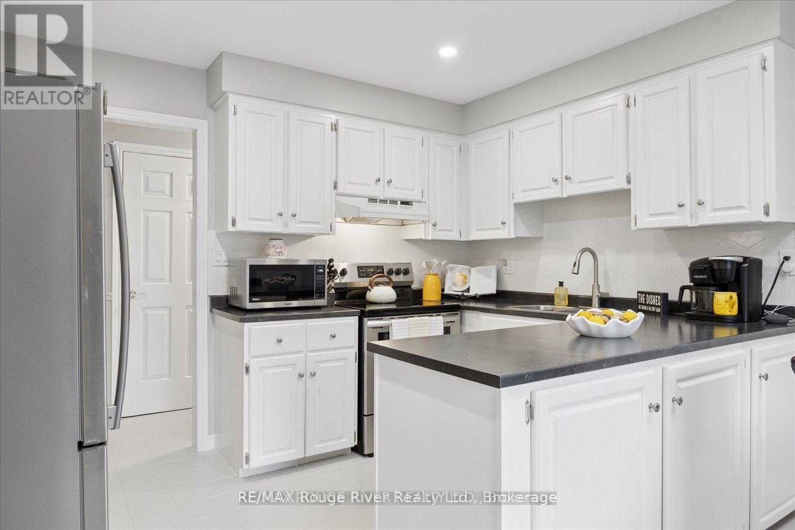 137 PRINGLE DRIVE - 10