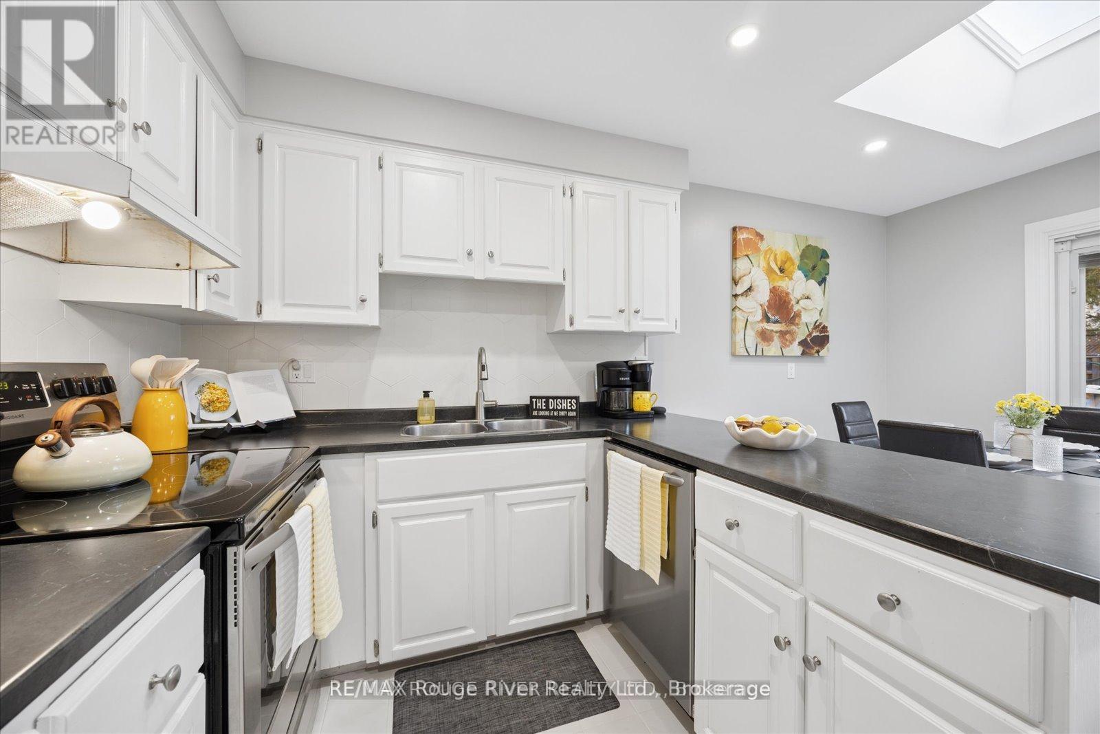 137 PRINGLE DRIVE - 11