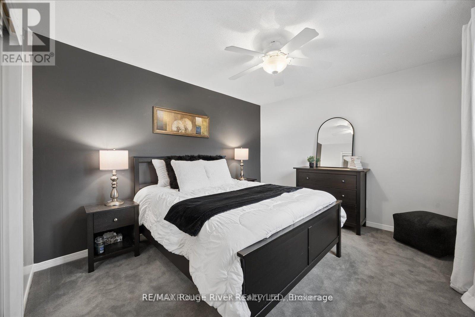 137 PRINGLE DRIVE - 21