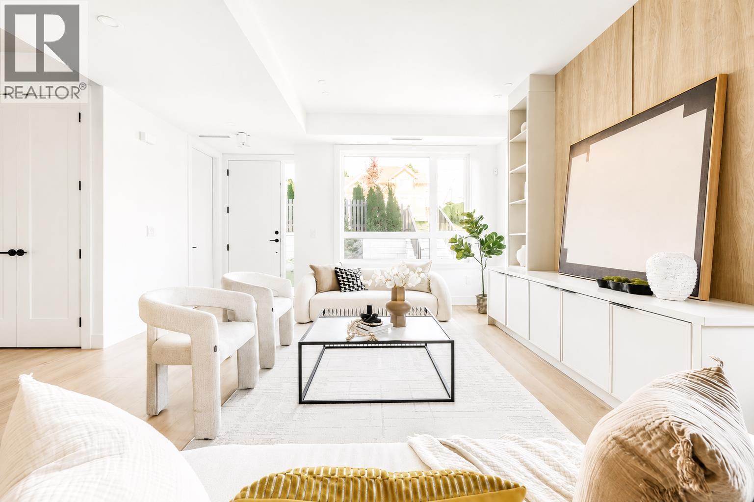 102 1132 MADORE AVENUE — photo 2