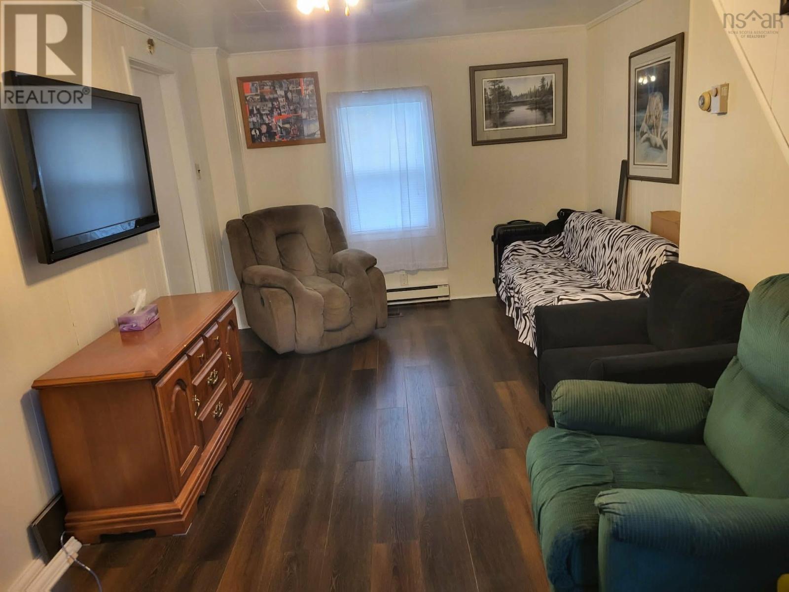 1125 CONQUERALL Road - 1