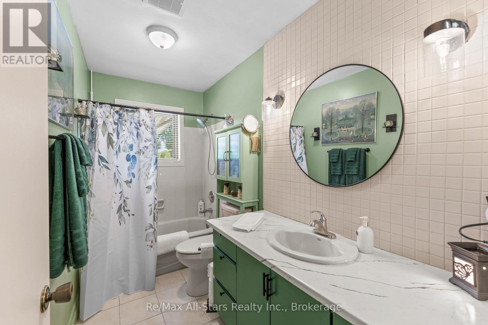 54 BLUEWATER AVENUE - 15