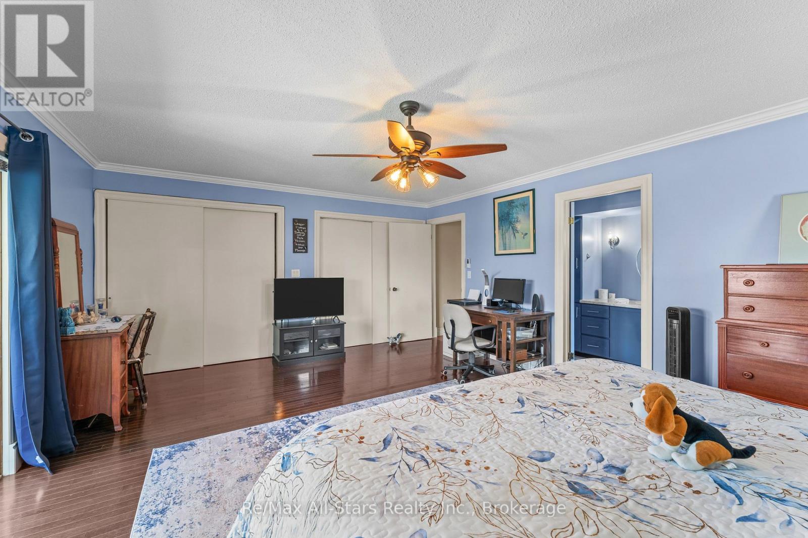 54 BLUEWATER AVENUE - 18