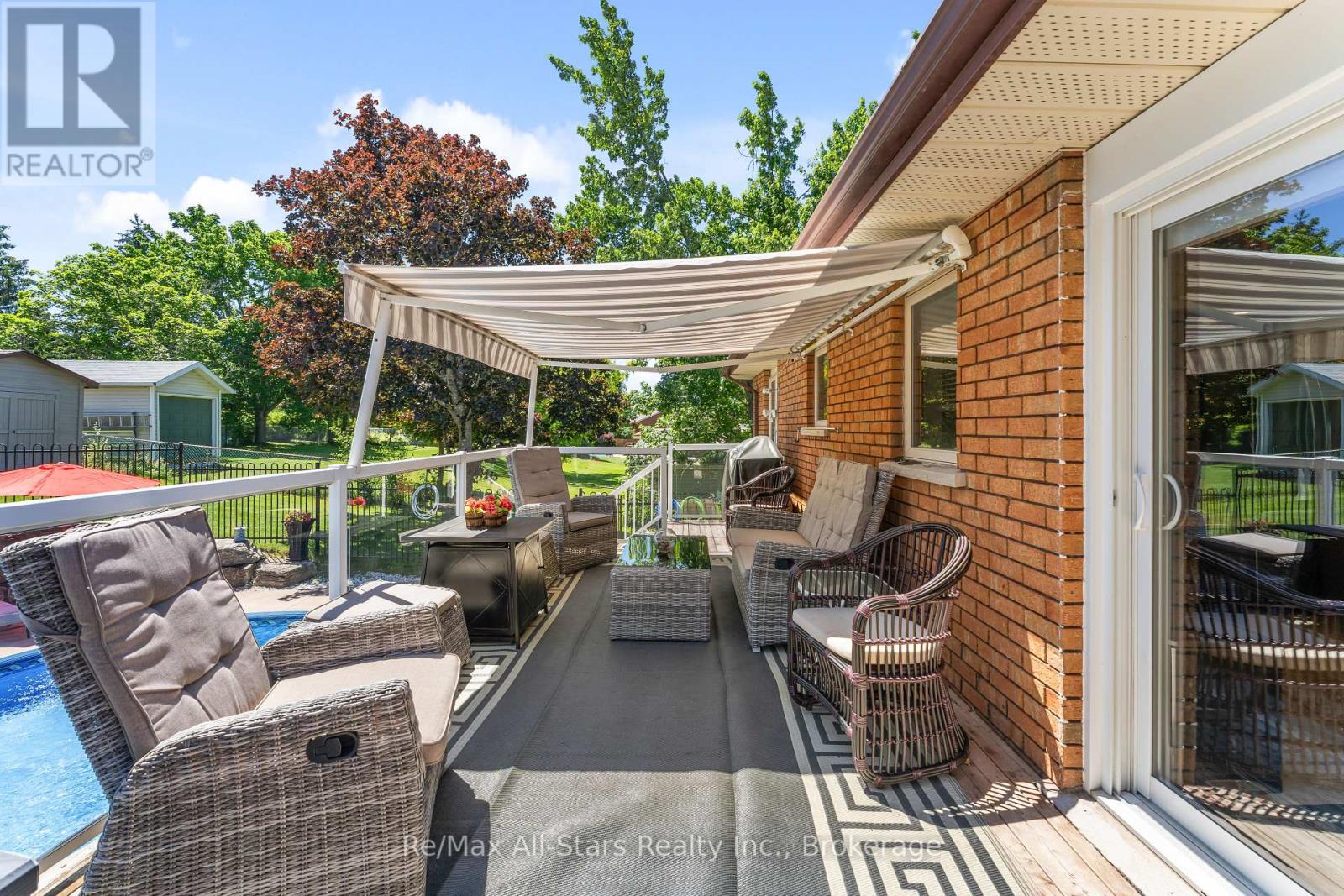 54 BLUEWATER AVENUE - 30