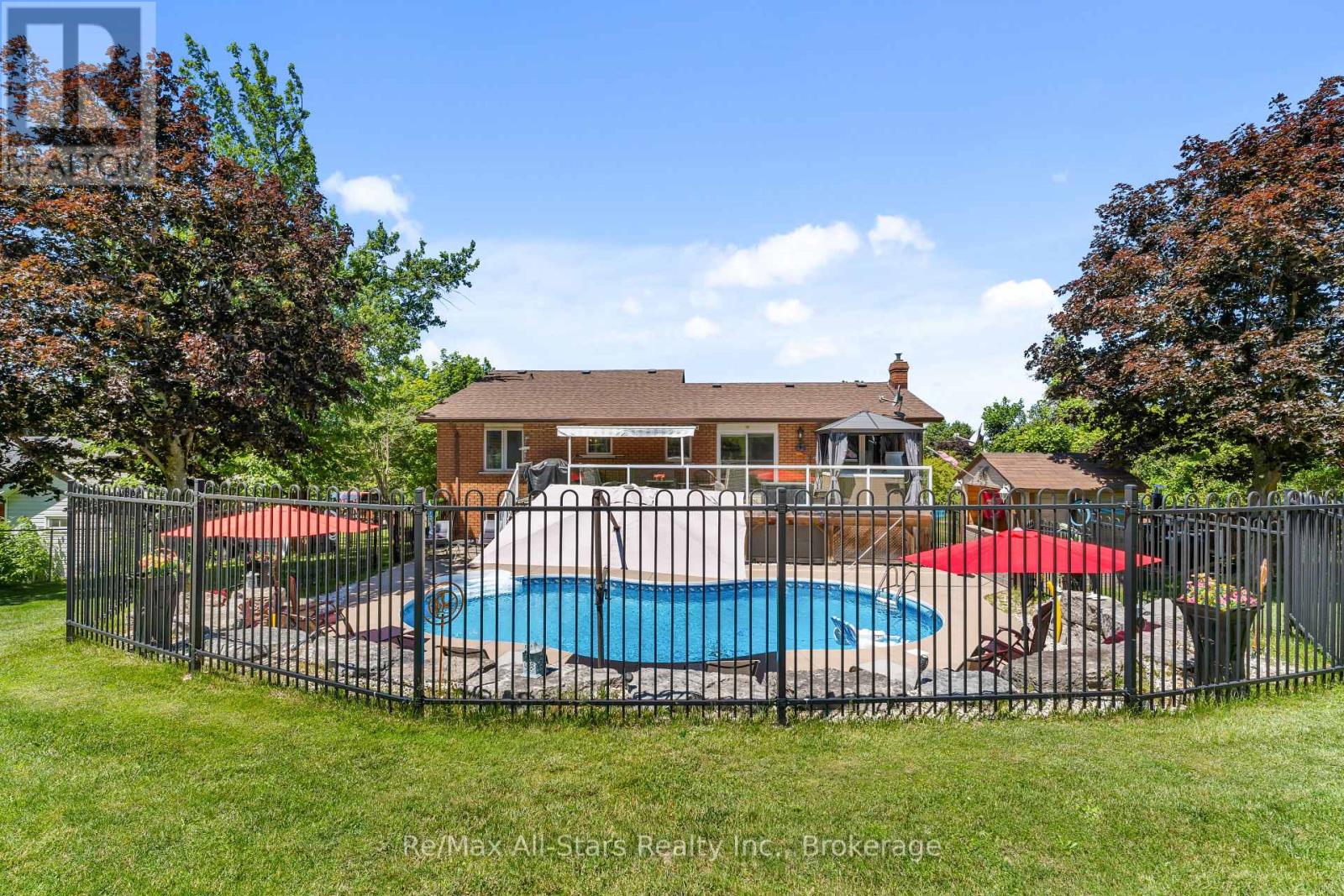54 BLUEWATER AVENUE - 35