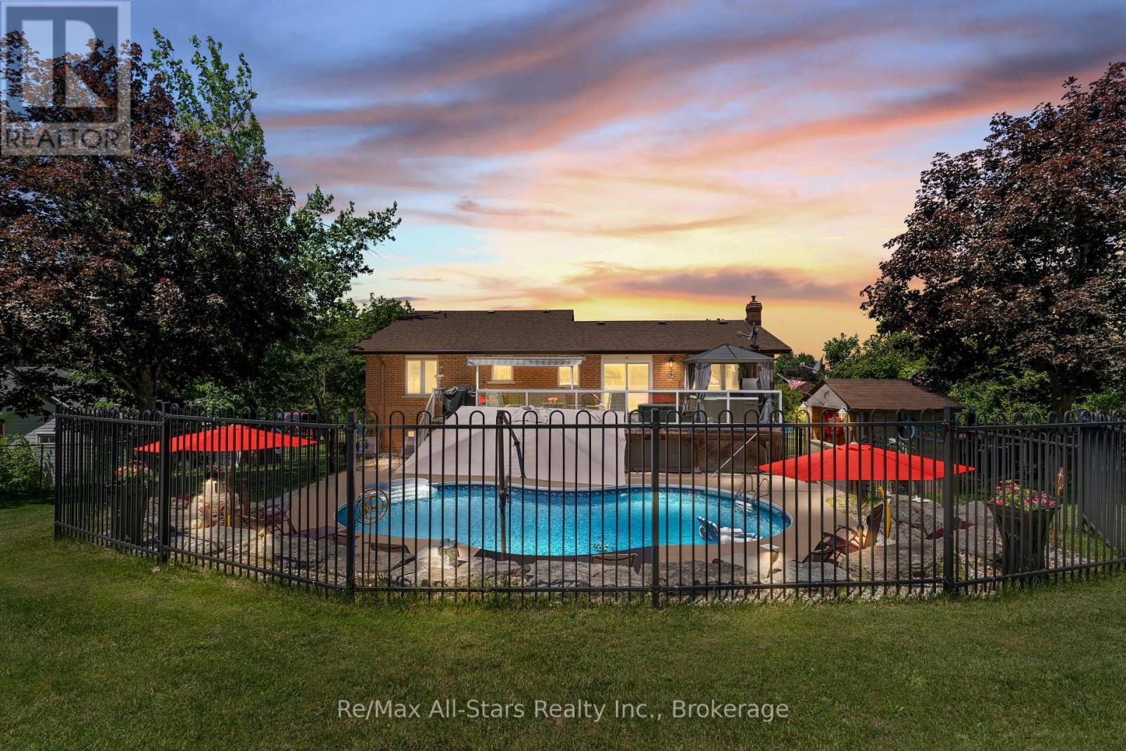 54 BLUEWATER AVENUE - 36
