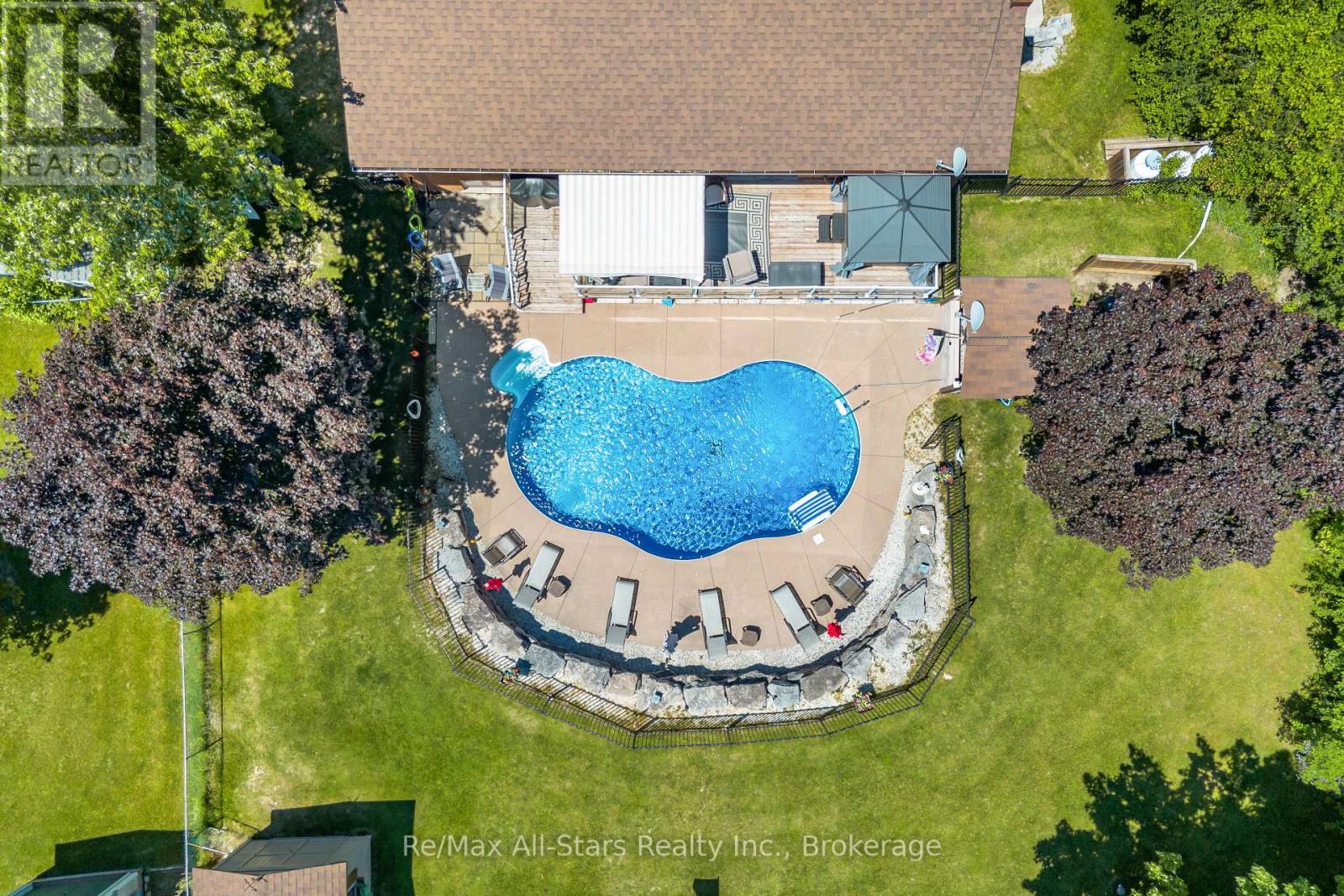 54 BLUEWATER AVENUE - 38