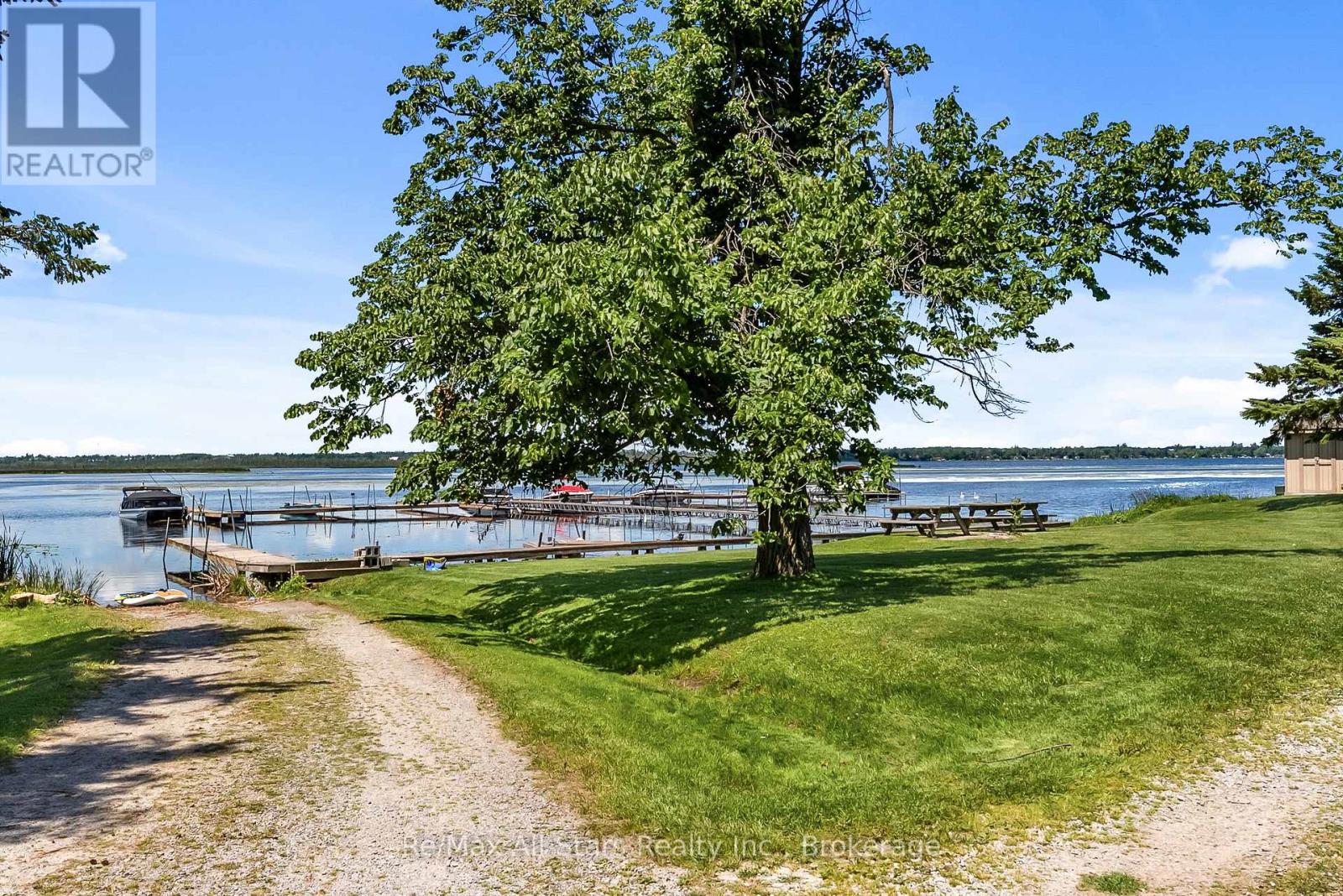 54 BLUEWATER AVENUE - 41