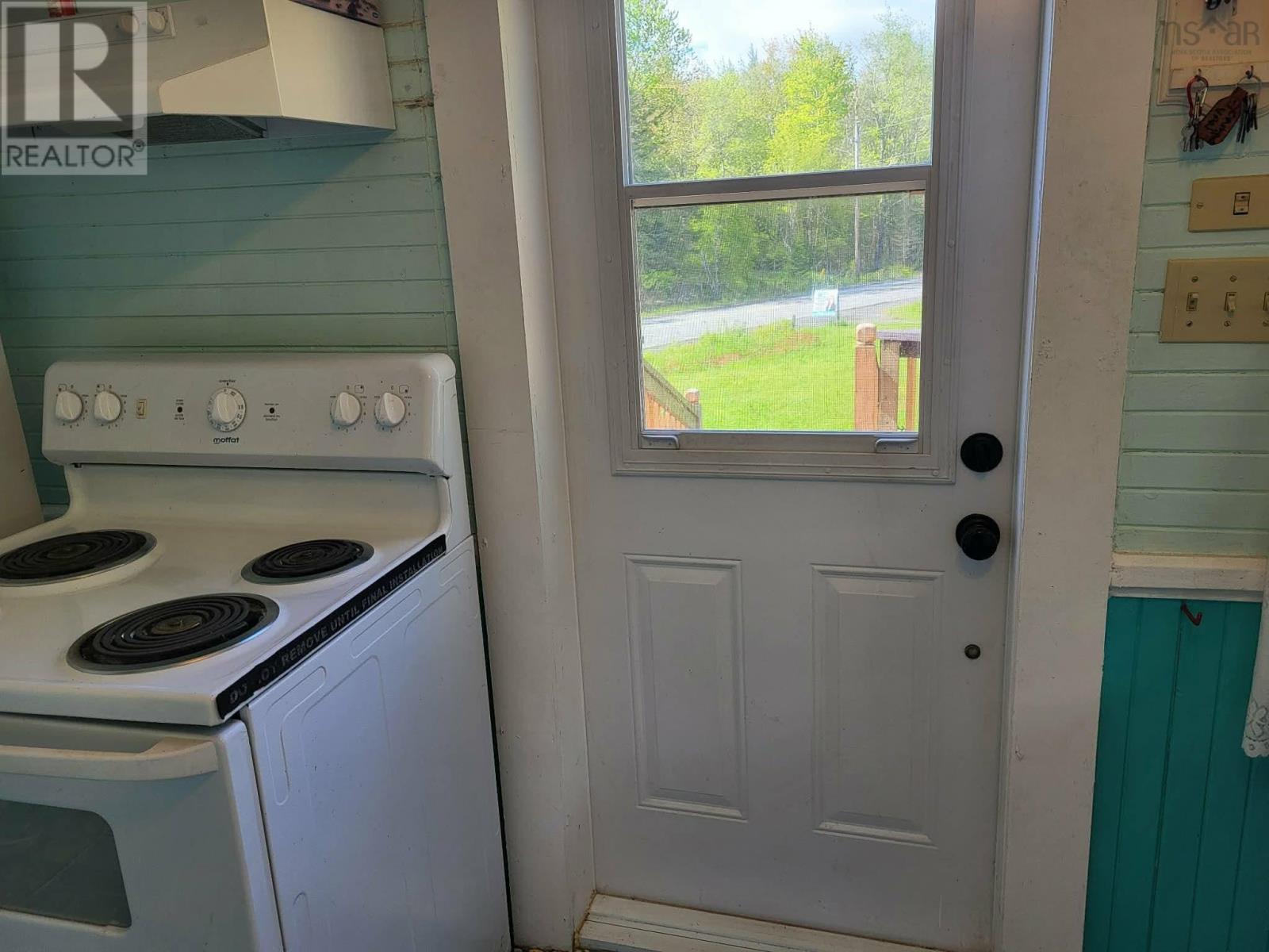 1125 CONQUERALL Road - 9