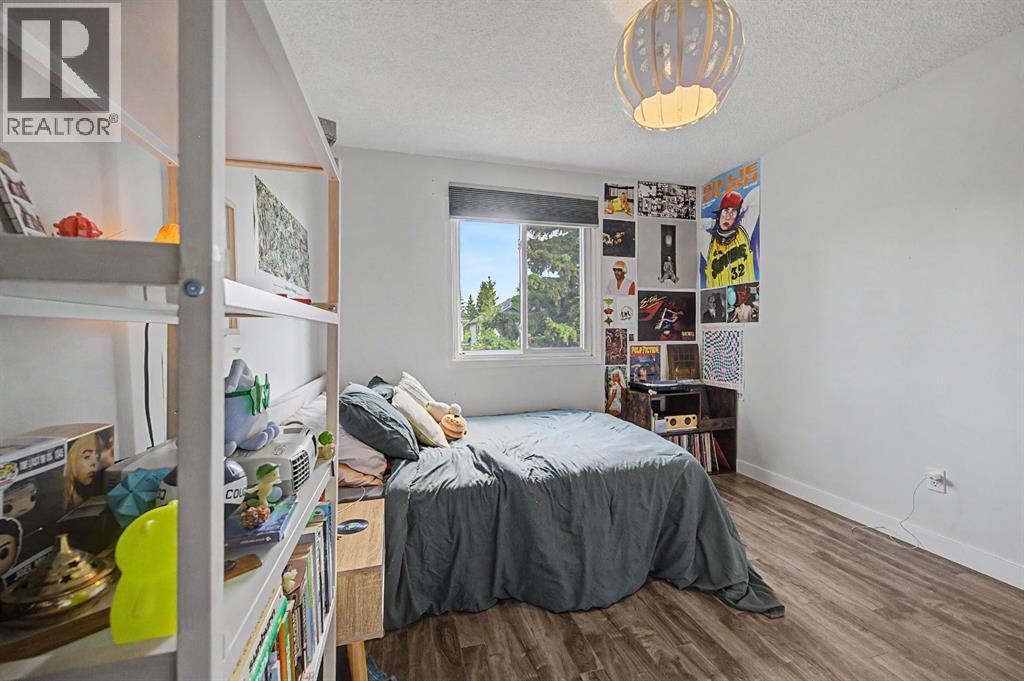 4405 33 Avenue SW - 24