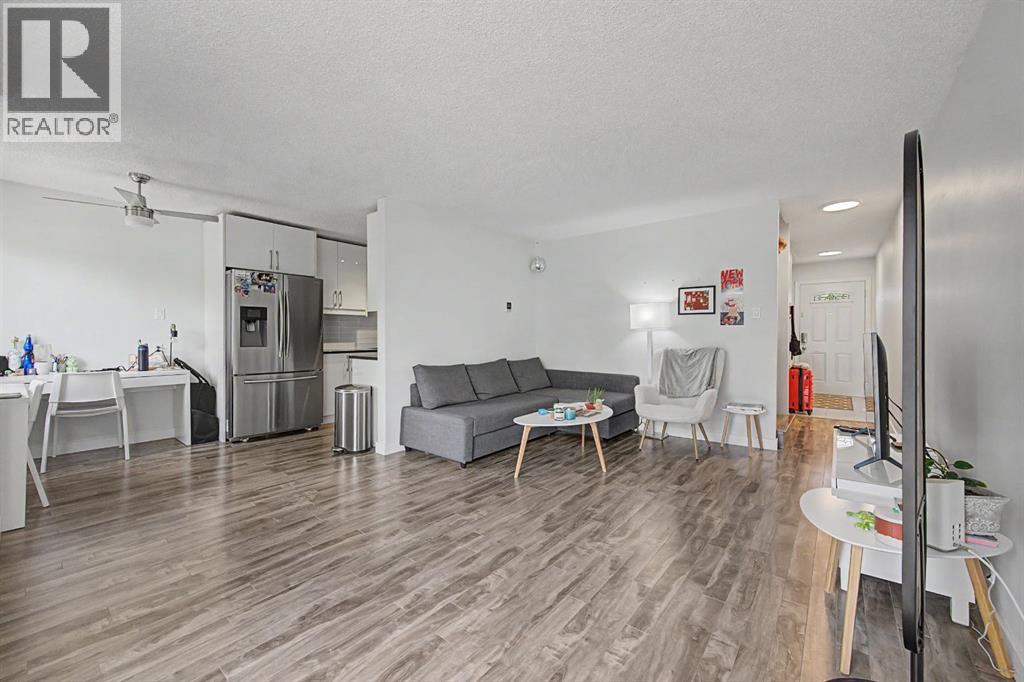 4405 33 Avenue SW - 6