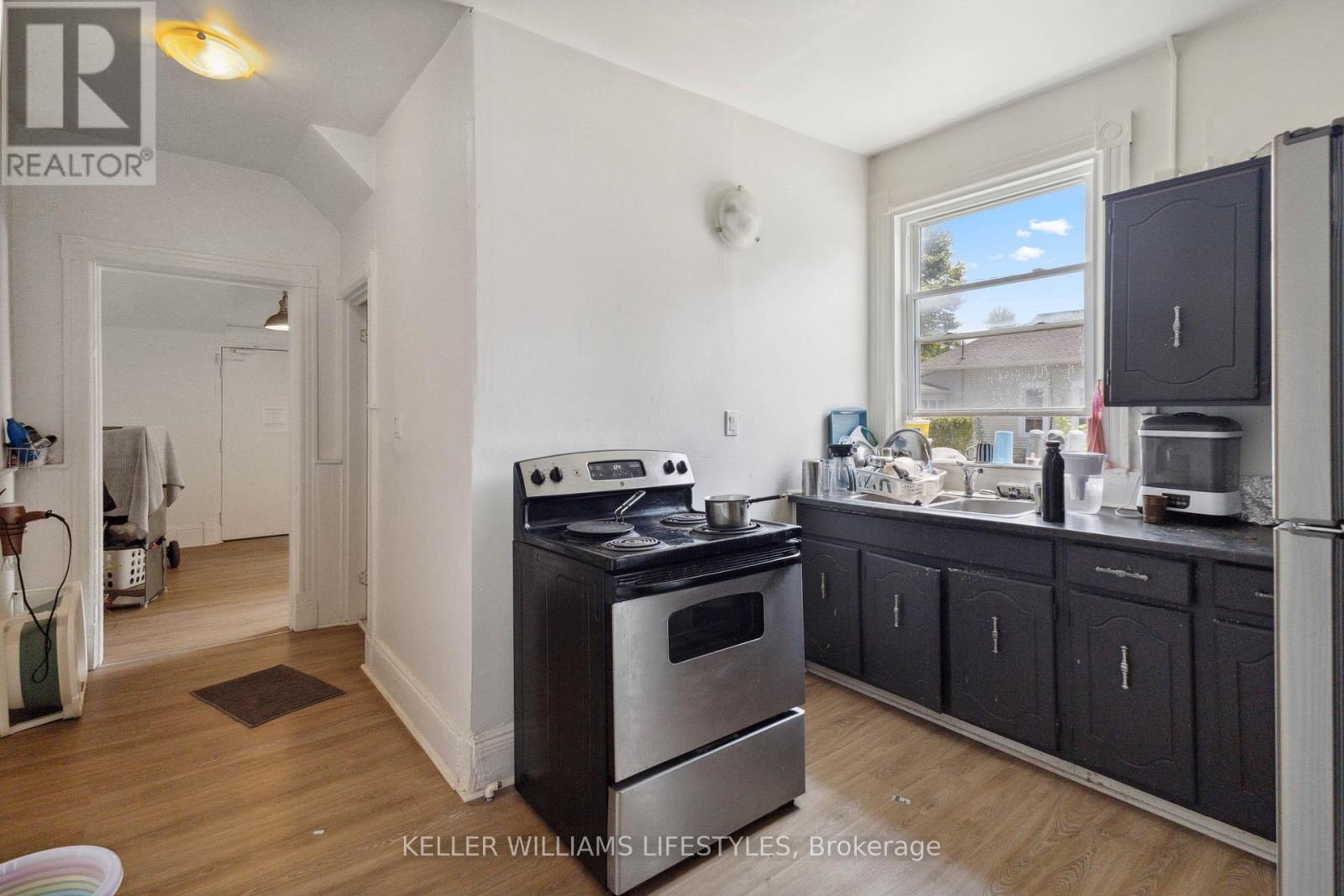 33 STATION STREET - 15