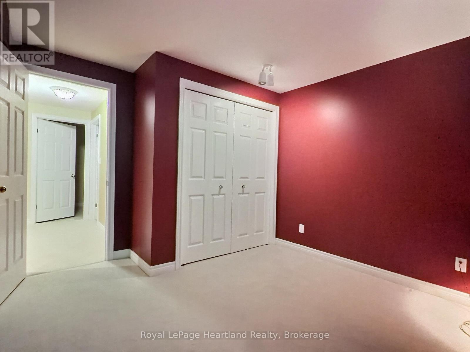 15 SHADOW LANE - 34
