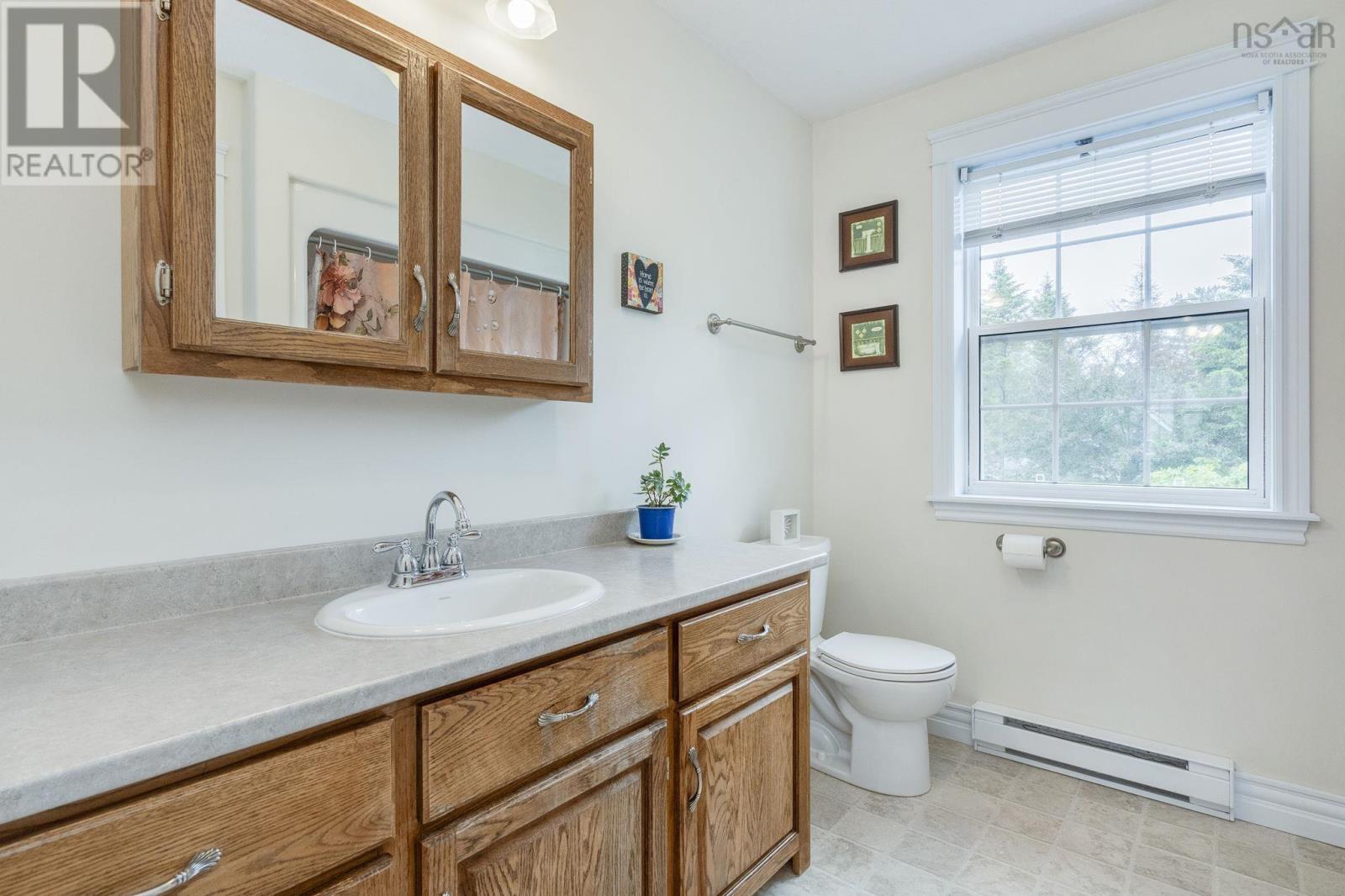 4 Laurel Street - 22