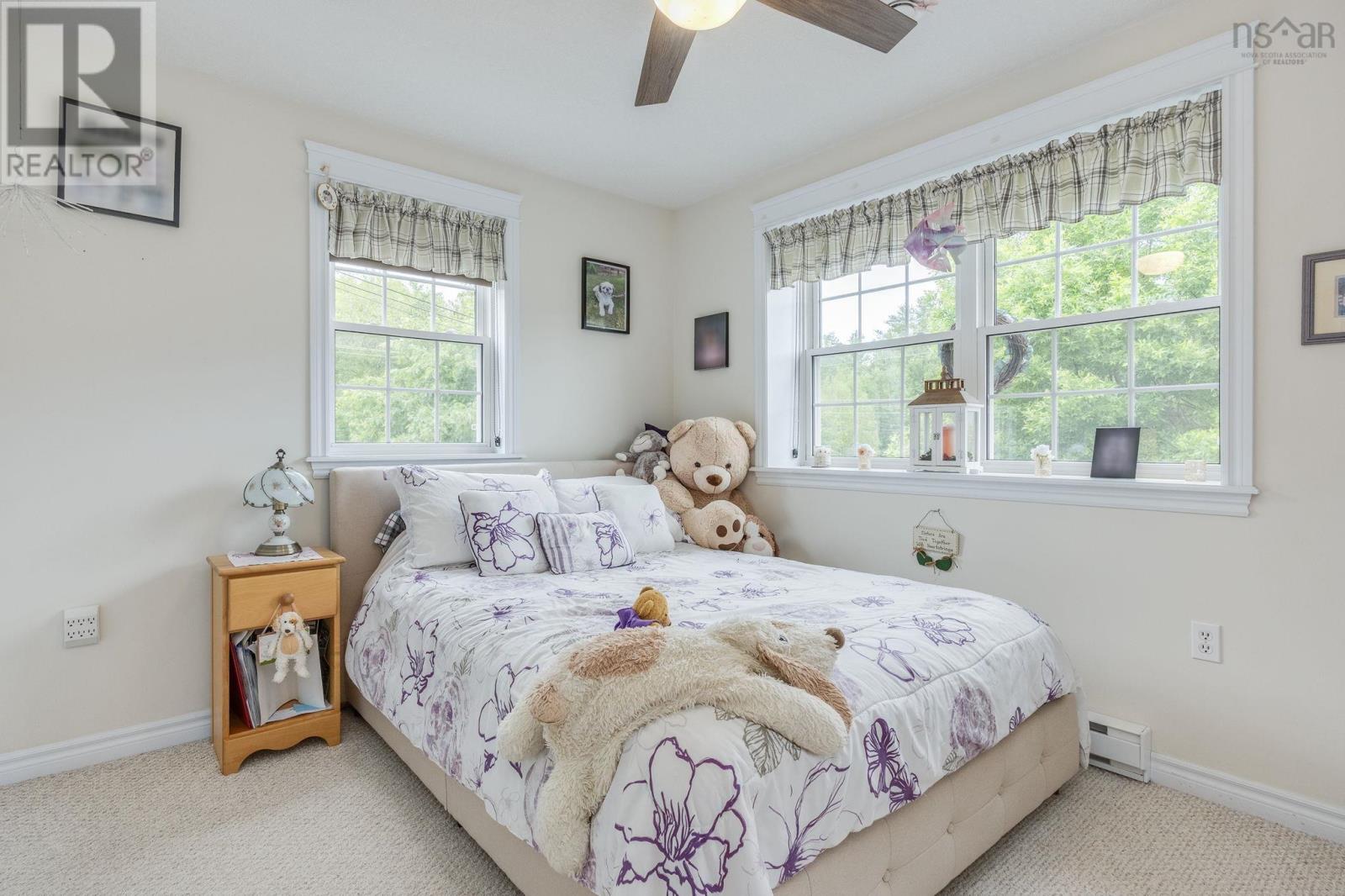 4 Laurel Street - 28