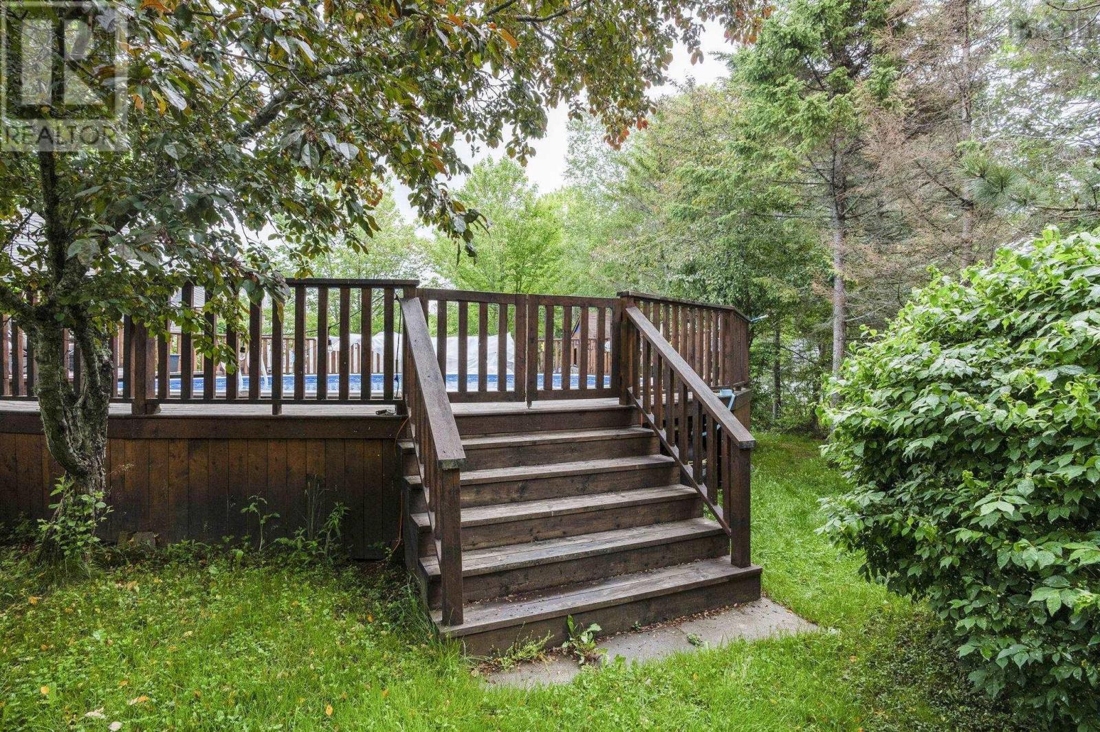 4 Laurel Street - 42