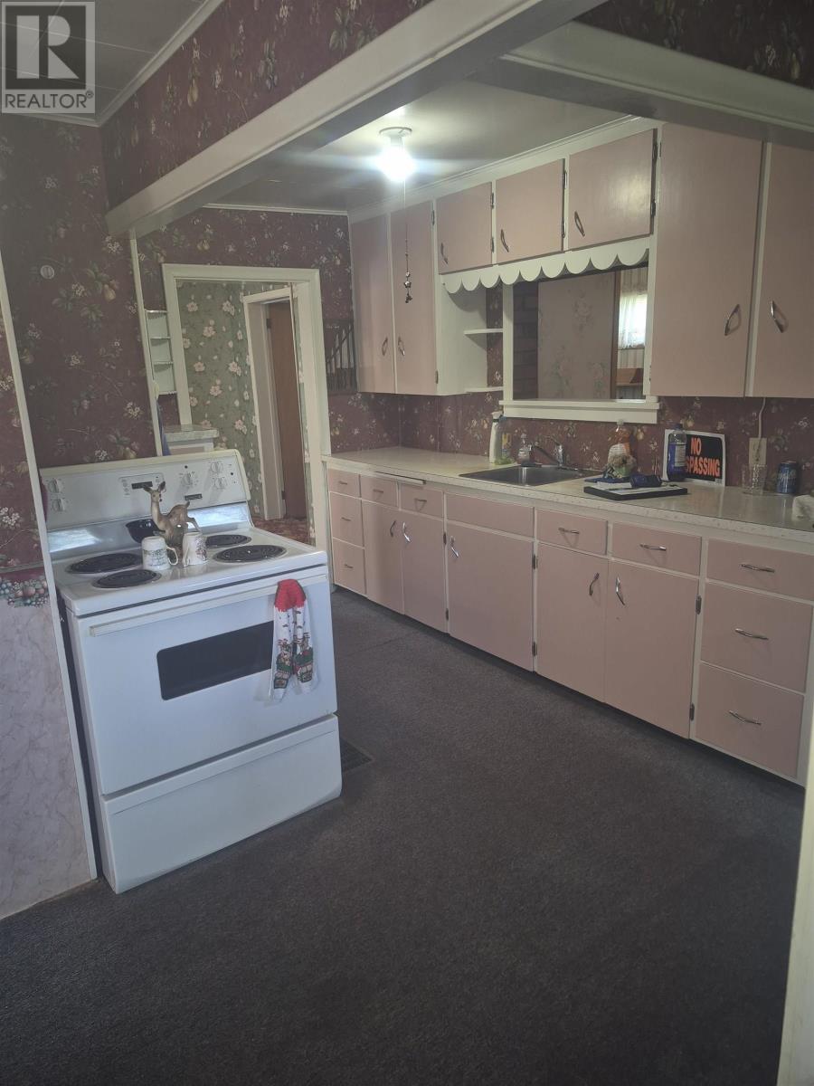2953 Cornwall Road - 16