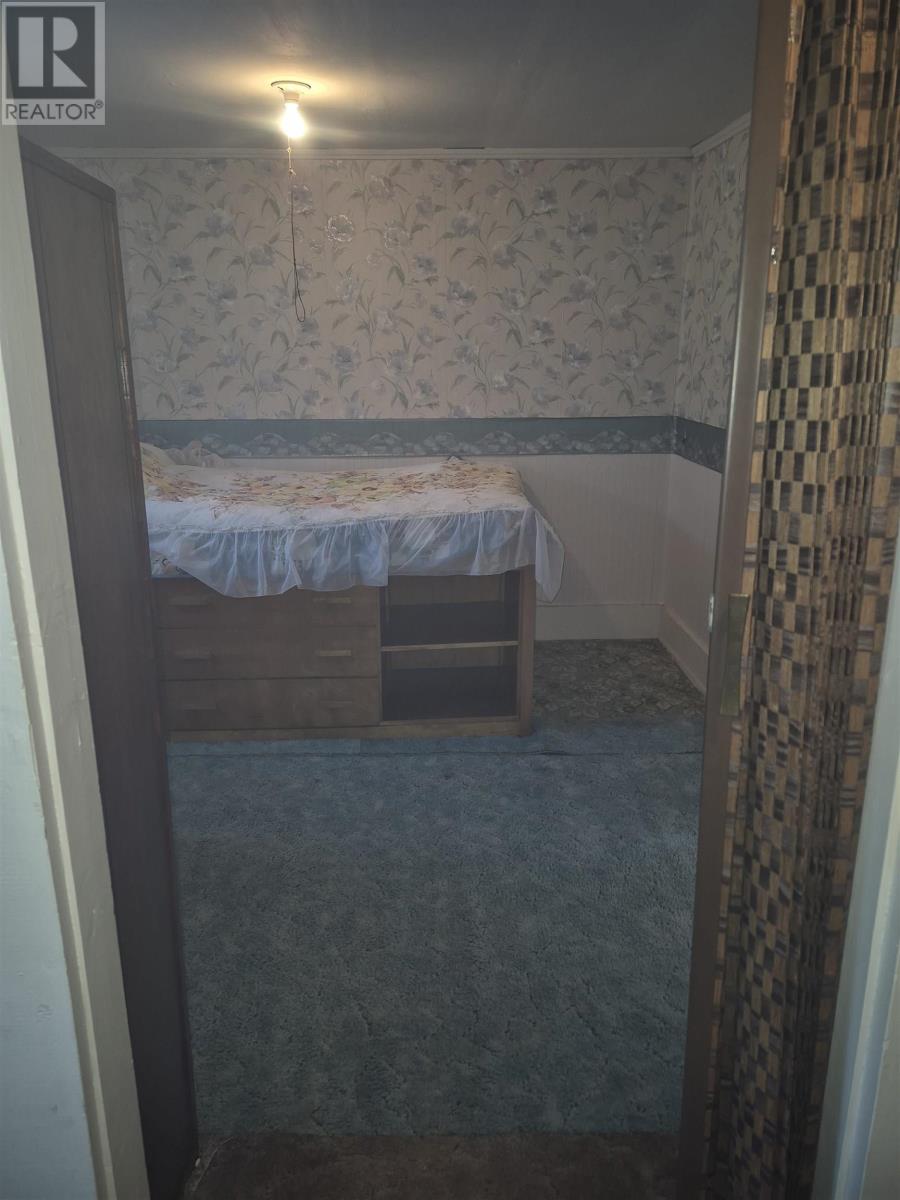 2953 Cornwall Road - 39