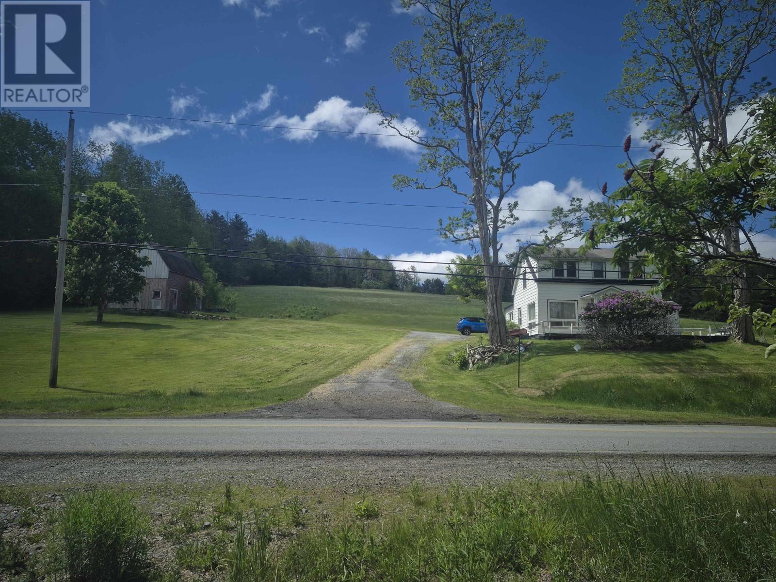 2953 Cornwall Road - 5