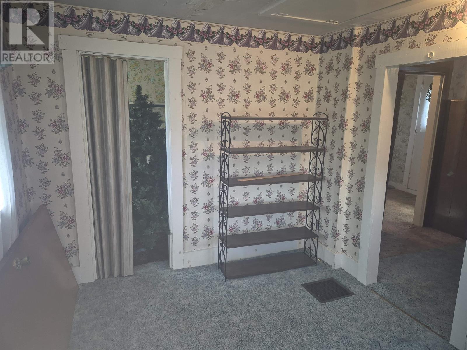 2953 Cornwall Road - 43