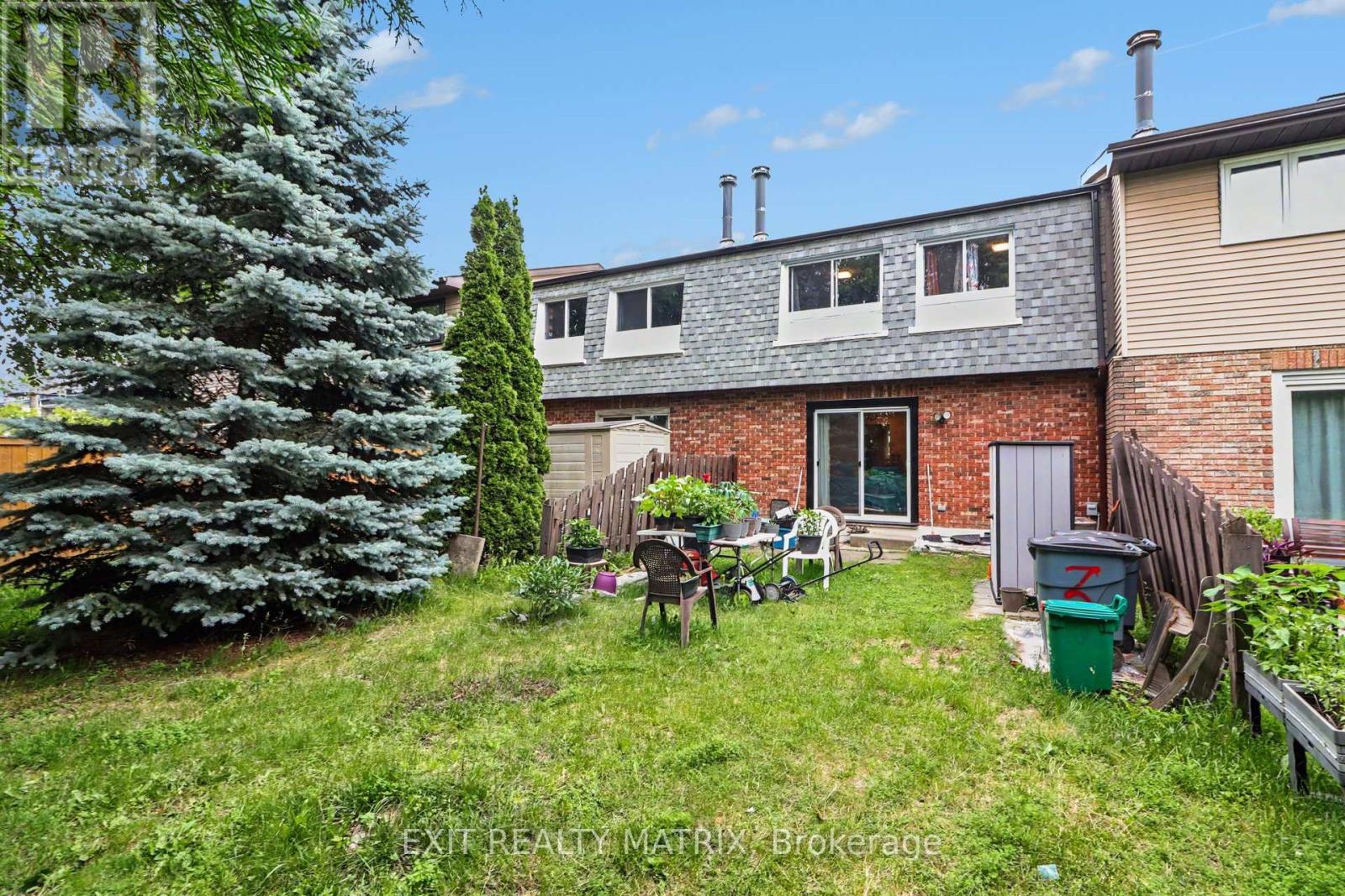 3 Bed, 2 Bath House for Sale in Ottawa – 3 – 1661 HERON ROAD, Ottawa – MLS# X13484676 - Image 24