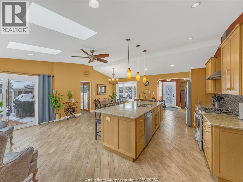 4278 CASGRAIN DRIVE - 14