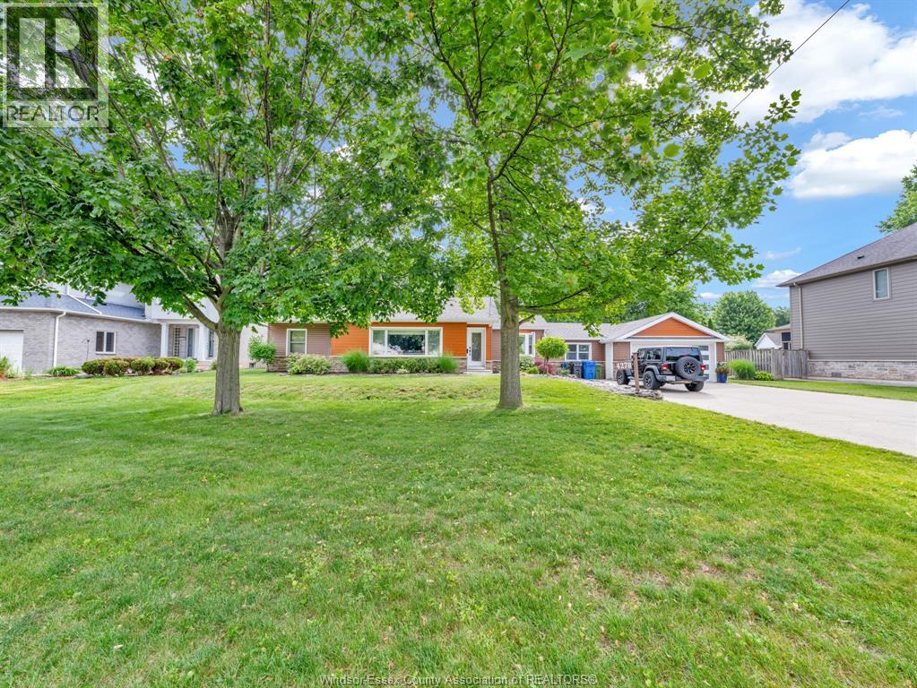 4278 CASGRAIN DRIVE - 2