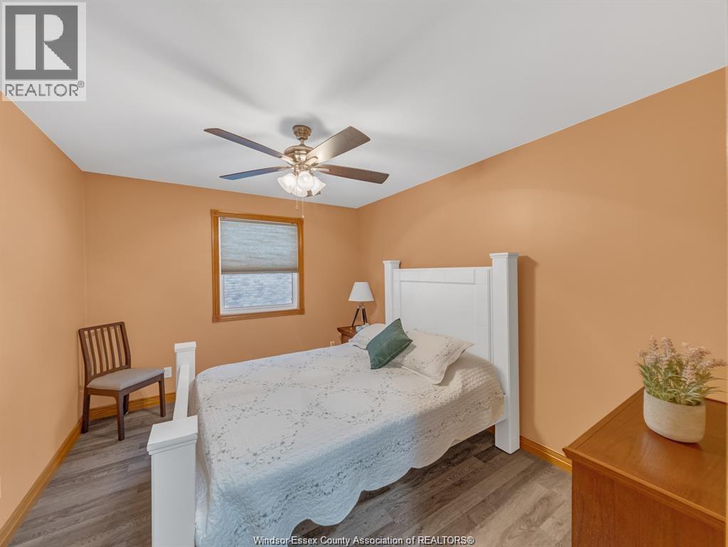 4278 CASGRAIN DRIVE - 24