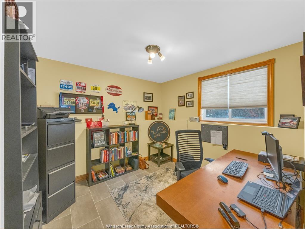 4278 CASGRAIN DRIVE - 31