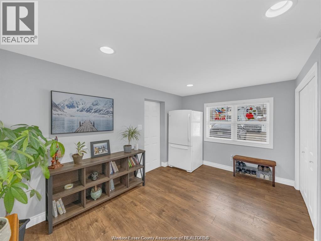 4278 CASGRAIN DRIVE - 34